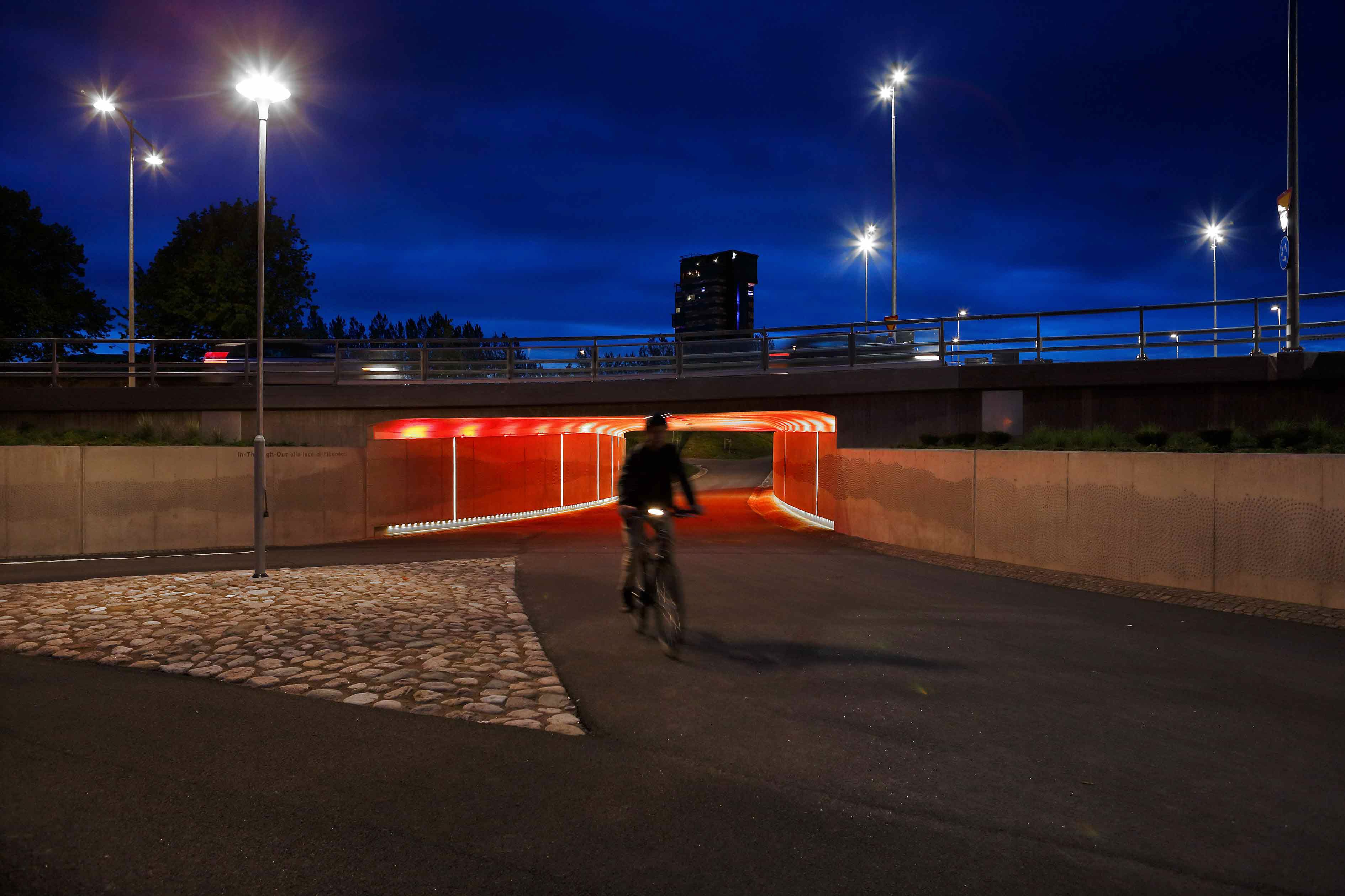 Belysning i tunneln vid Steningerondellen